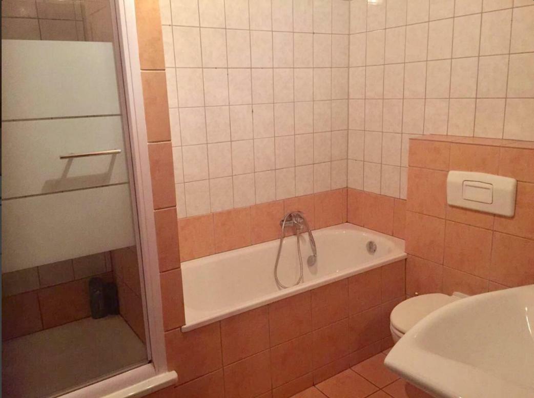 Bs West Apartment Alvesse Luaran gambar